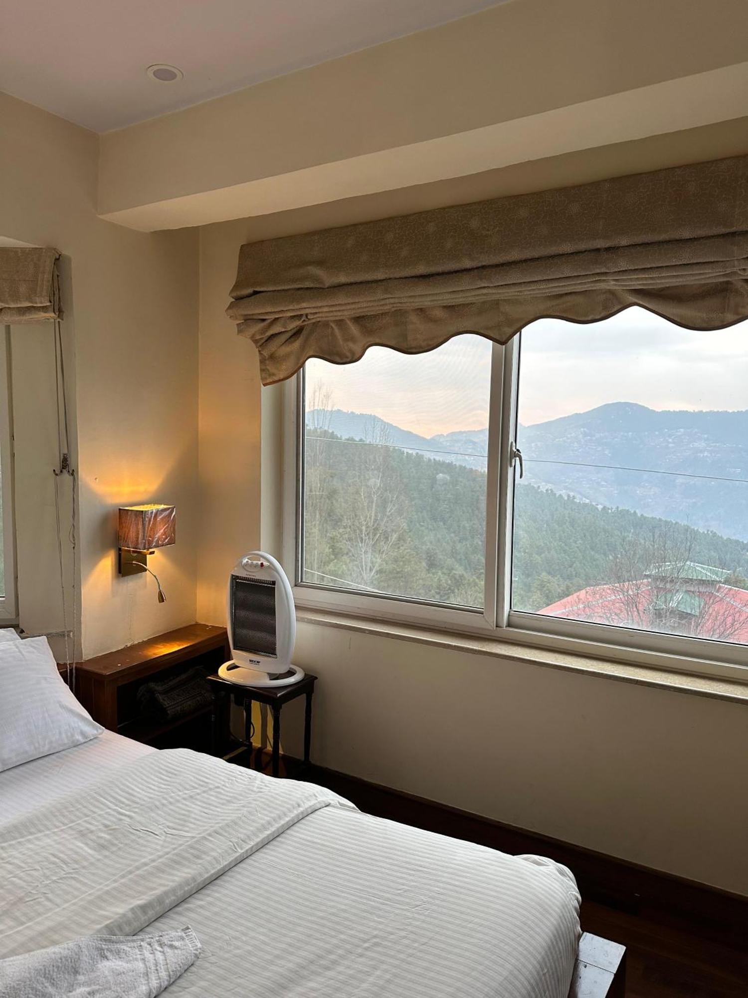 Sarah'S Lodge Murree Zewnętrze zdjęcie
